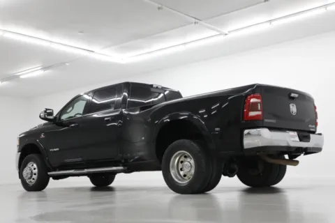 More photos of 2021 Ram 3500 Laramie at Jim Falk Motors, MO