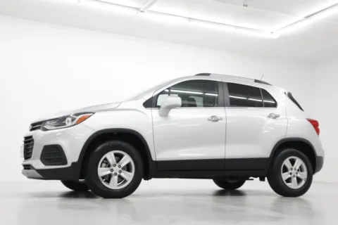 Photos of 2019 Chevrolet Trax LT for sale in Clinton, MO at Jim Falk Motors