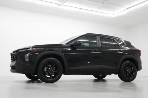 Photos of 2026 Chevrolet Trax LT for sale in Clinton, MO at Jim Falk Motors