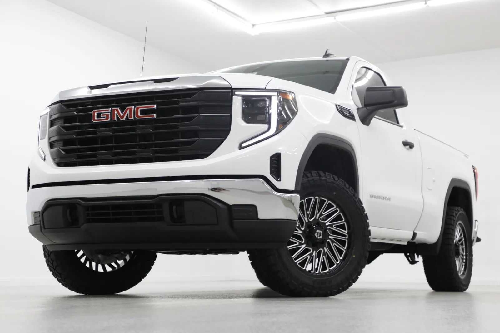 2026 GMC Sierra 1500 Pro for sale in Clinton, MO
