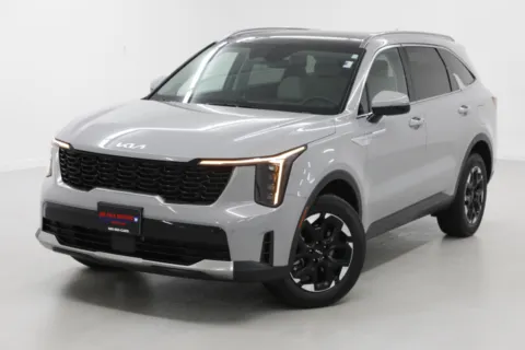 More photos of 2025 Kia Sorento S at Jim Falk Motors, MO