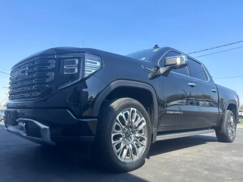 Black 2024 GMC Sierra 1500 Denali Ultimate for sale in Clinton, MO