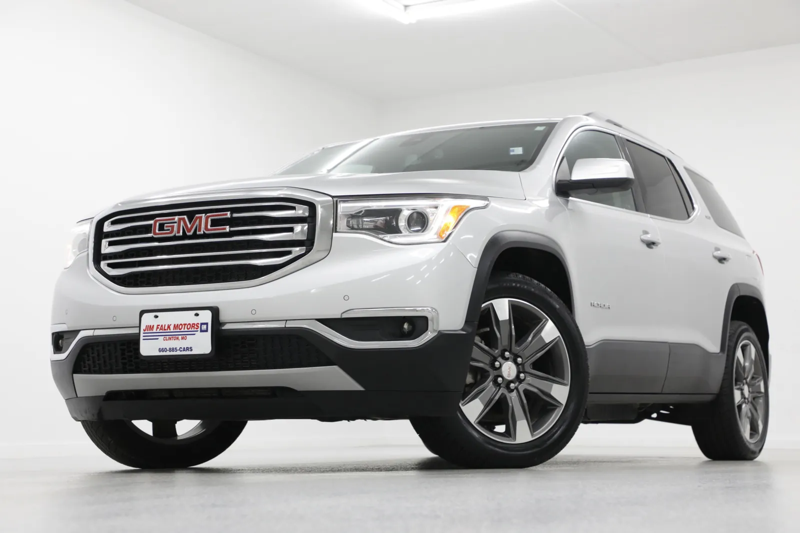 Silver 2019 GMC Acadia SLT for sale in Clinton, MO