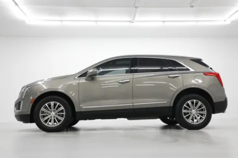 Another view of 2019 Cadillac XT5 Luxury for sale in Clinton, MO at Jim Falk Motors