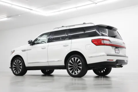 More photos of 2021 Lincoln Navigator Reserve at Jim Falk Motors, MO