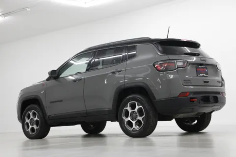 More photos of 2022 Jeep Compass Trailhawk at Jim Falk Motors, MO