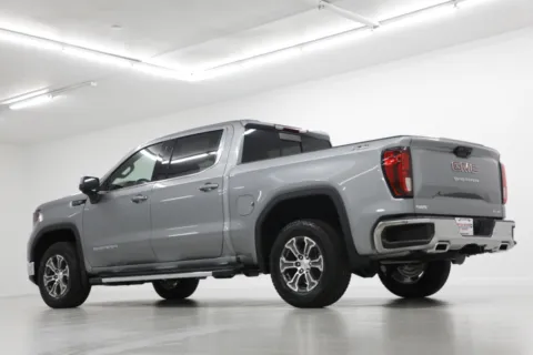 More photos of 2026 GMC Sierra 1500 SLE at Jim Falk Motors, MO