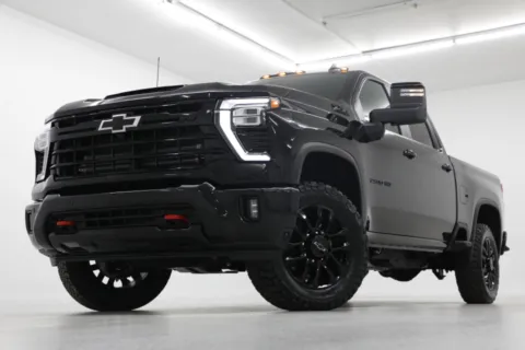 Black 2026 Chevrolet Silverado 2500HD LT for sale in Clinton, MO