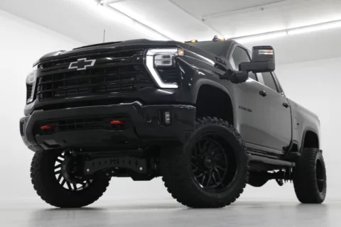 Black 2026 Chevrolet Silverado 2500HD LT for sale in Clinton, MO