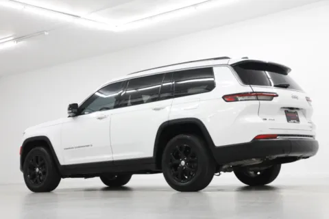 More photos of 2022 Jeep Grand Cherokee L Limited at Jim Falk Motors, MO