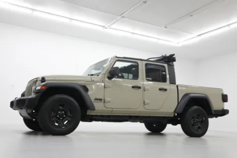 Photos of 2020 Jeep Gladiator Sport for sale in Clinton, MO at Jim Falk Motors