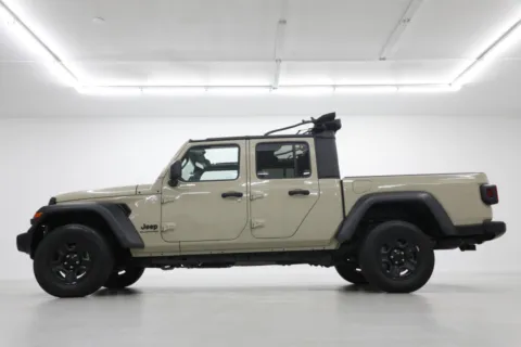Another view of 2020 Jeep Gladiator Sport for sale in Clinton, MO at Jim Falk Motors