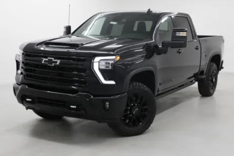 More photos of 2026 Chevrolet Silverado 2500HD High Country at Jim Falk Motors, MO