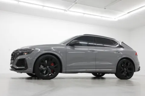 Photos of 2023 Audi RS Q8 4.0T for sale in Clinton, MO at Jim Falk Motors