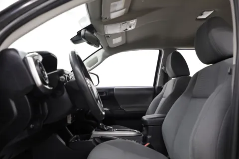 More photos of 2019 Toyota Tacoma SR5 at Jim Falk Motors, MO