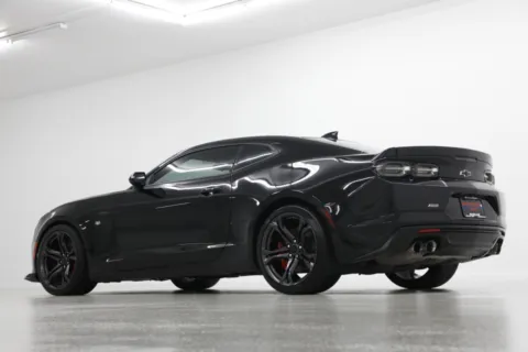 More photos of 2019 Chevrolet Camaro 1SS at Jim Falk Motors, MO