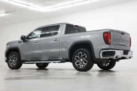More photos of 2026 GMC Sierra 1500 SLT at Jim Falk Motors, MO