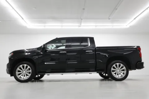 Another view of 2022 Chevrolet Silverado 1500 LTD High Country for sale in Clinton, MO at Jim Falk Motors