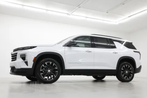 Photos of 2026 Chevrolet Traverse LT for sale in Clinton, MO at Jim Falk Motors