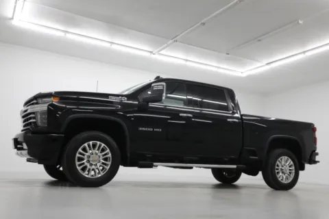 Photos of 2022 Chevrolet Silverado 3500HD High Country for sale in Clinton, MO at Jim Falk Motors