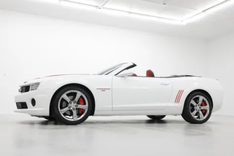 Photos of 2011 Chevrolet Camaro 2SS for sale in Clinton, MO at Jim Falk Motors