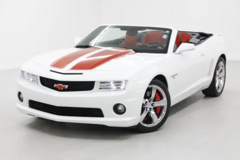 More photos of 2011 Chevrolet Camaro 2SS at Jim Falk Motors, MO