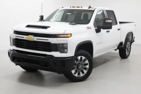 More photos of 2026 Chevrolet Silverado 2500HD Custom at Jim Falk Motors, MO