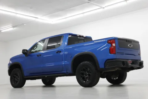 More photos of 2024 Chevrolet Silverado 1500 ZR2 at Jim Falk Motors, MO