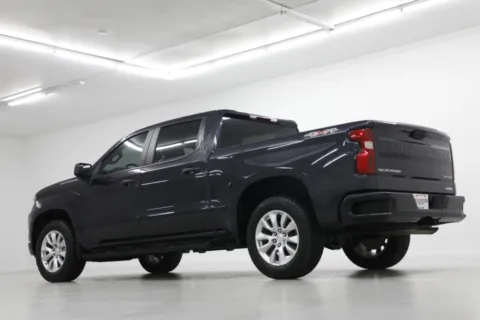 More photos of 2022 Chevrolet Silverado 1500 Custom at Jim Falk Motors, MO