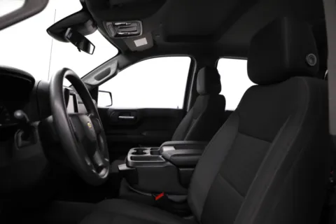 More photos of 2022 Chevrolet Silverado 1500 Custom at Jim Falk Motors, MO