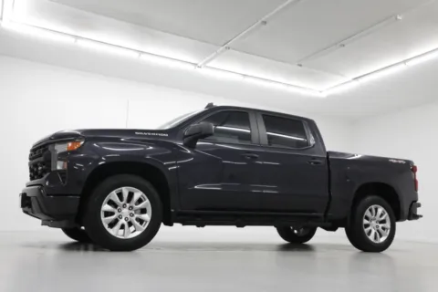 Photos of 2022 Chevrolet Silverado 1500 Custom for sale in Clinton, MO at Jim Falk Motors