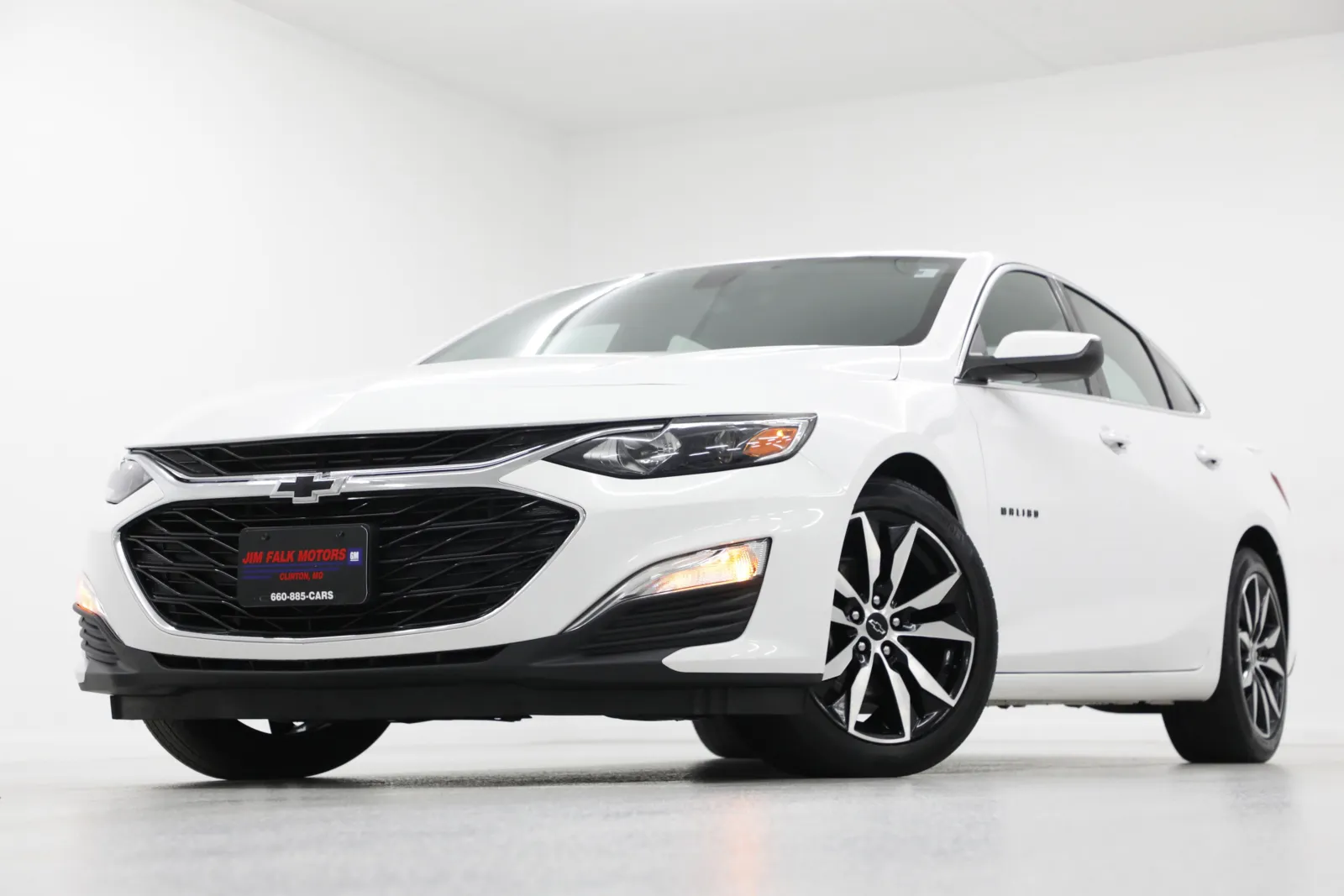 White 2022 Chevrolet Malibu RS for sale in Clinton, MO