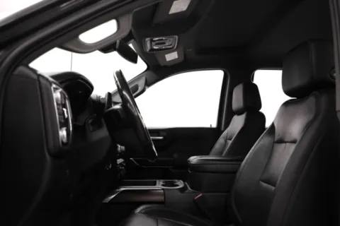 More photos of 2020 GMC Sierra 1500 SLT at Jim Falk Motors, MO
