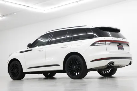 More photos of 2023 Lincoln Aviator Reserve at Jim Falk Motors, MO