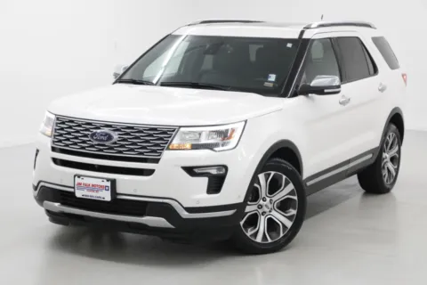 More photos of 2019 Ford Explorer Platinum at Jim Falk Motors, MO