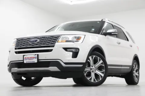White 2019 Ford Explorer Platinum for sale in Clinton, MO