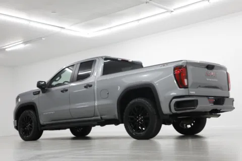 More photos of 2023 GMC Sierra 1500 Pro at Jim Falk Motors, MO