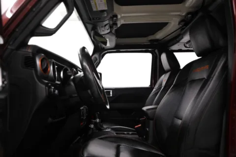 More photos of 2022 Jeep Gladiator Mojave at Jim Falk Motors, MO