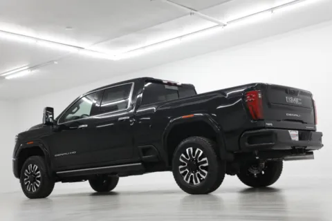 More photos of 2026 GMC Sierra 2500HD Denali Ultimate at Jim Falk Motors, MO