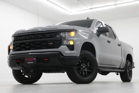 Gray 2024 Chevrolet Silverado 1500 Custom Trail Boss for sale in Clinton, MO