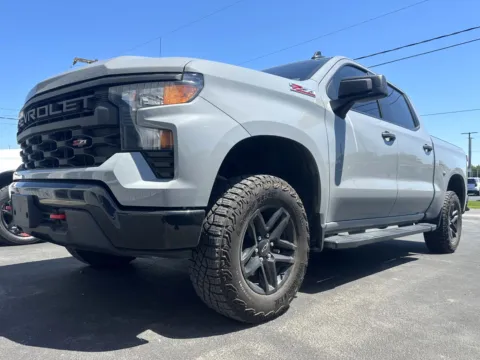 Gray 2024 Chevrolet Silverado 1500 Custom Trail Boss for sale in Clinton, MO