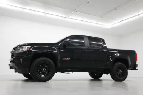 Photos of 2021 Chevrolet Colorado Z71 for sale in Clinton, MO at Jim Falk Motors