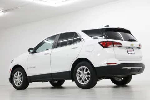 More photos of 2022 Chevrolet Equinox LT at Jim Falk Motors, MO