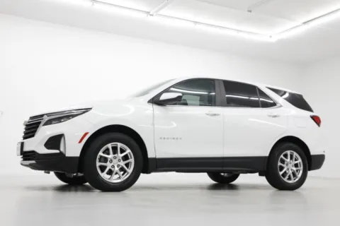 Photos of 2022 Chevrolet Equinox LT for sale in Clinton, MO at Jim Falk Motors