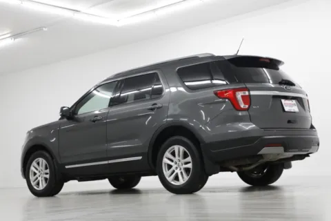 More photos of 2019 Ford Explorer XLT at Jim Falk Motors, MO