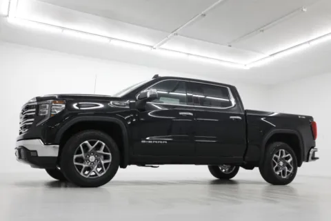 Photos of 2026 GMC Sierra 1500 SLT for sale in Clinton, MO at Jim Falk Motors