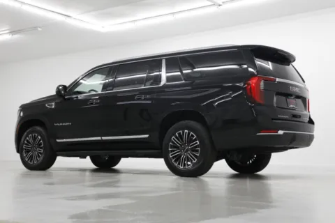 More photos of 2026 GMC Yukon XL Elevation at Jim Falk Motors, MO