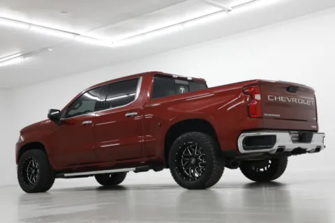 More photos of 2019 Chevrolet Silverado 1500 LTZ at Jim Falk Motors, MO