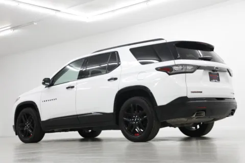 More photos of 2021 Chevrolet Traverse Premier at Jim Falk Motors, MO