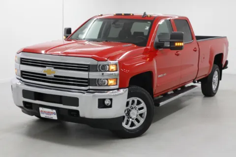 More photos of 2016 Chevrolet Silverado 2500HD LT at Jim Falk Motors, MO